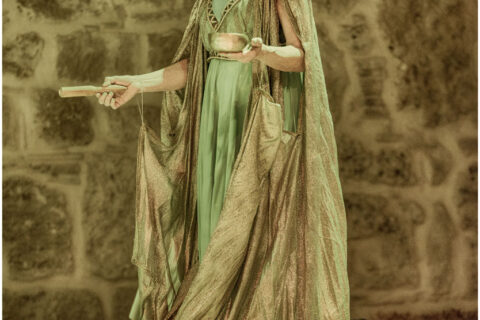 Titania-FinchSarah